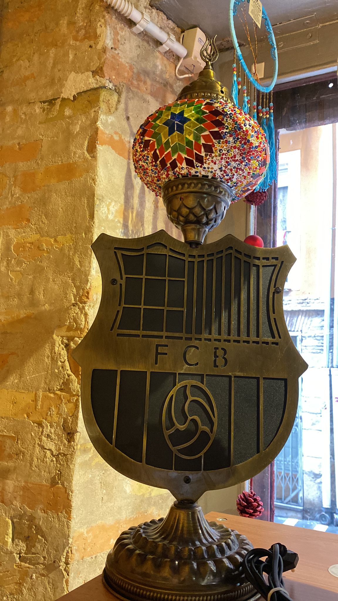 LAMPARA TURCA ESCUDO BARCELONA